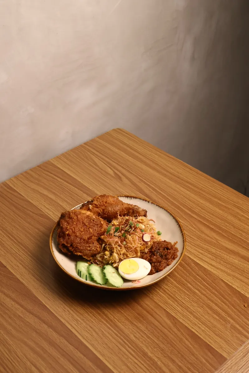 Mee Siam Ayam Goreng